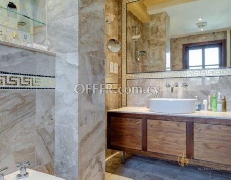 Luxury Beachfront Duplex in The Residence - 4