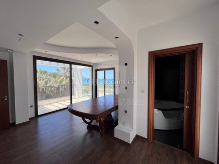 Beachfront luxury villa next to Latchi beach for sale in Pafos - 3