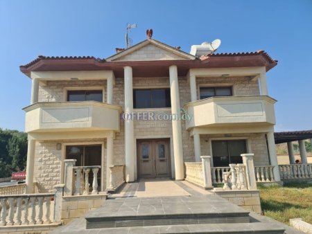 4 Bedroom Villa For Rent Limassol