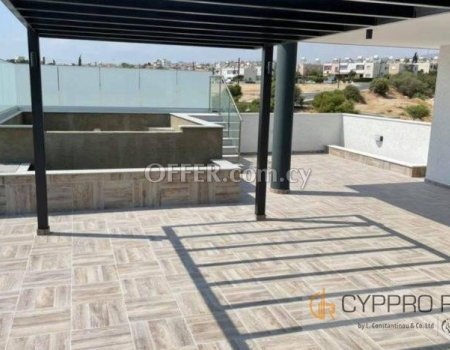 3 Bedroom Penthouse with Pool in Germasogeia - 4