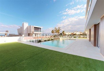 4 Bedroom Luxury Villa With Seaview In Pervolia, Larnaca