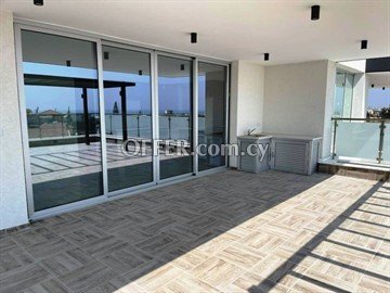 3 Bedroom Luxury Penthouse Apartment With Swimming Pool  In Germasogia - 7