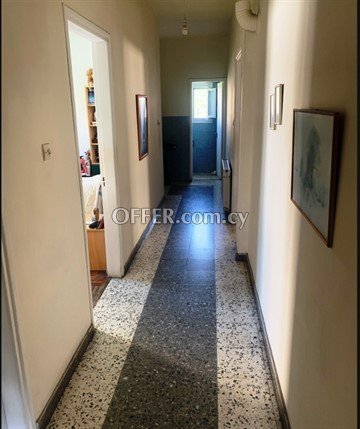 Upper 3 Bedroom House In Central Area In Acropolis Nicosia - 7