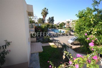 3 Bedroom Villa  in Kato Paphos - With Communal Swimming Pool - 7