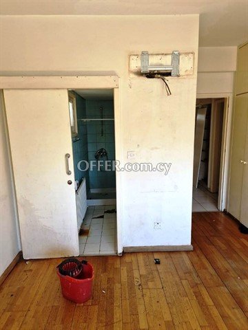 3 Bedroom Apartment  In Akropoli, Nicosia - 6