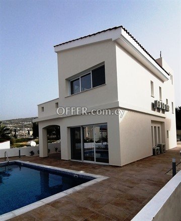 3 Bedroom Villa  In Peyia, Paphos - 6