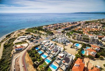 3 Bedroom Luxury Beachfront Apartment  In Perivolia, Larnaca - 5