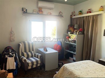 Upper 3 Bedroom House In Central Area In Acropolis Nicosia - 4