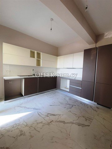 3 Bedroom  Apartment  In Parekklisia, Limassol - 4