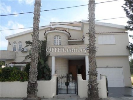 For Sale €950,000 House 4 bedrooms Larnaka (Center), Larnaca Larnaca