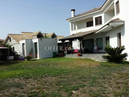 For Sale €490,000 House 3 bedrooms Psimolofou Nicosia