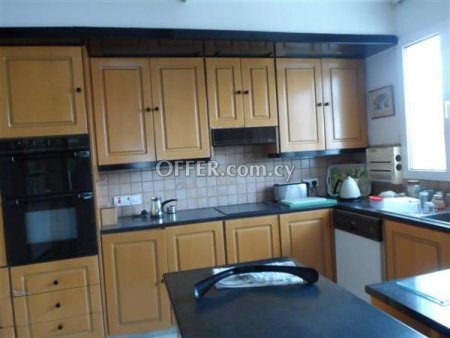 New For Sale €200,000 Apartment 4 bedrooms, Larnaka (Center), Larnaca Larnaca
