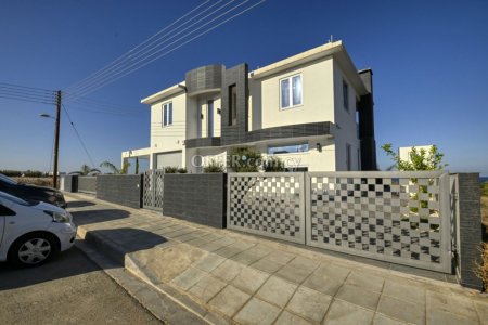 4 Bed Detached Villa for Sale in Kapparis, Ammochostos - 8