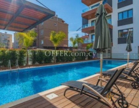 4 Bedroom Penthouse with Pool in Tourist Area