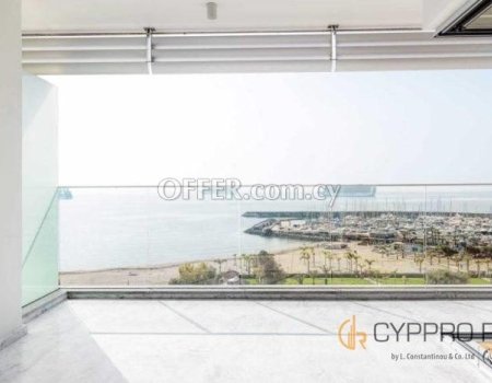 Luxury Beachfront 2 Bedroom Apartment in Limassol - 5