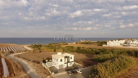 Custom Build 4 Bedroom Villa 250 meters from the Sea - 15