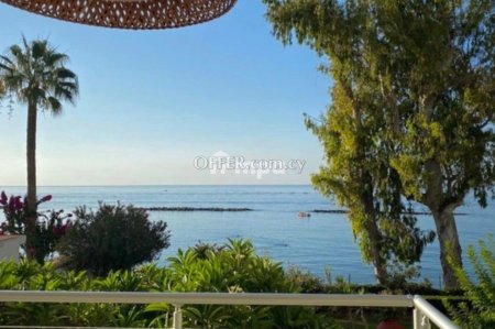 Seafront Apartment in Agios Tychonas Tourist Area for Rent