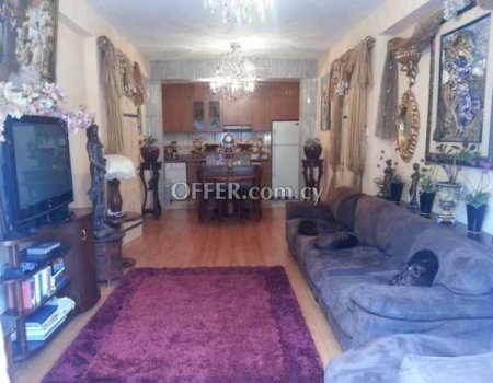 4 Bedroom Ground Floor Apartment in Tourist Area