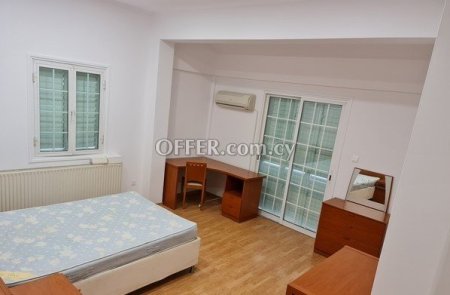 4-bedroom Detached Villa 320 sqm in Larnaca (Town) - 6