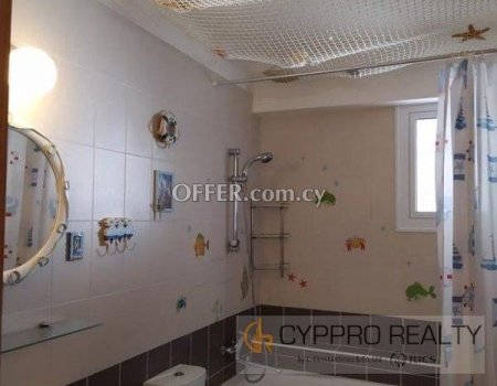 Spacious 3 Bedroom Apartment in Neapoli - 8