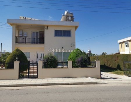 3 BEDROOM DETACHED HOUSE (WITH EXTRA RESIDENTIAL BUILDING IN THE PLOT), IN KOKKINOTRIMITHIA, NICOSIA WITH TITLE DEEDS