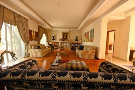 6 Bed Detached Villa for Sale in Paralimni, Ammochostos - 9