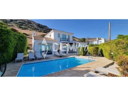 Villa For Rent in Peyia, Paphos - DP2417