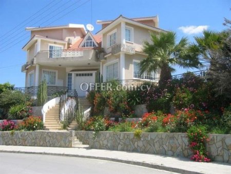 New For Sale €620,000 House 4 bedrooms, Detached Egkomi Nicosia - 10
