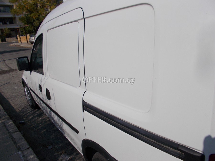 2006 Opel Combo 1.7L Diesel Manual Van/Minivan - 2
