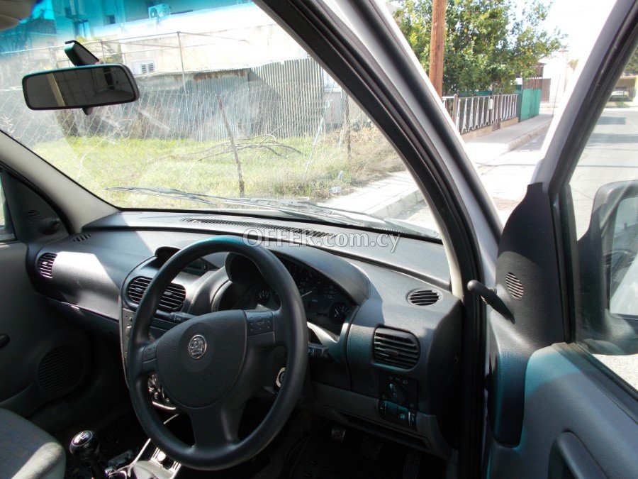 2006 Opel Combo 1.7L Diesel Manual Van/Minivan - 4