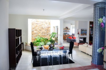 3 Bedroom + apartment Detached House in Emba - 9