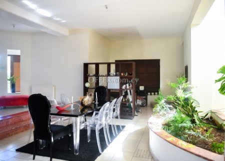 3 Bedroom + apartment Detached House in Emba - 8