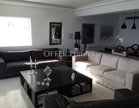 3 Bedroom Apartment on the Beach - 7