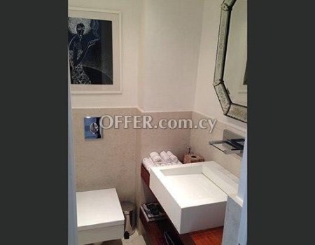 3 Bedroom Apartment on the Beach - 2