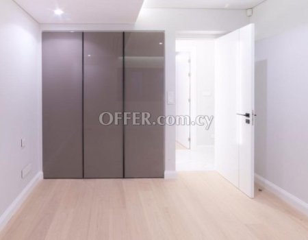 3 Bedroom Sea View Apartment in City Center - 2