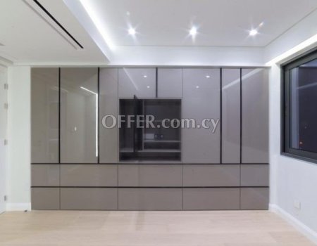 3 Bedroom Sea View Apartment in City Center - 3