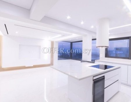3 Bedroom Sea View Apartment in City Center - 7