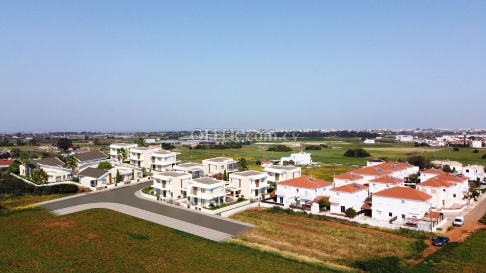 3 Bed Bungalow for Sale in Frenaros, Ammochostos - 7