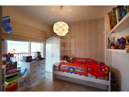 Amazing 3 bedroom duplex apartment for rent in Limassol city centre - 9