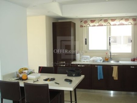Three bedroom penthouse in Faneromeni close to the beach - 4