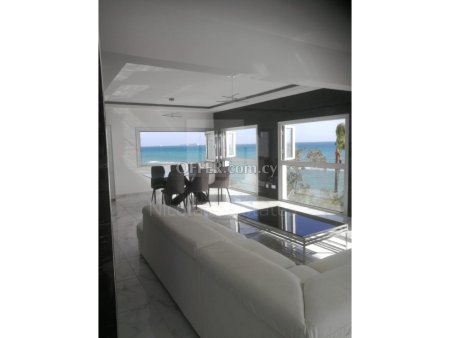Amazing beachfront apartment with unobstructed views in Potamos Germasogias - 10