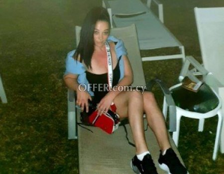 Monica(I am NOT black) REAL PHOTOS (photo 1)