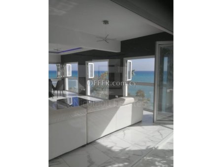 Amazing beachfront apartment with unobstructed views in Potamos Germasogias - 4