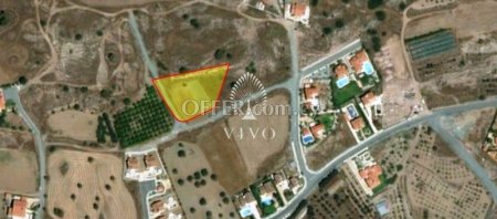 BUILDING LAND 3,100m2  IN MONI AREA - 1