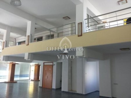 OFFICE SPACE OF 350 SQM FOR RENT