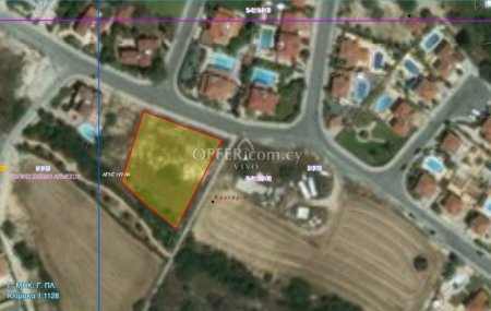 RESIDENTIAL PLOT OF 1501 M2 IN AYIOS TYCHONAS - 2