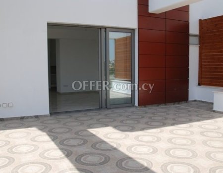 3 Bedroom Apartment in Mouttagiaka - 4