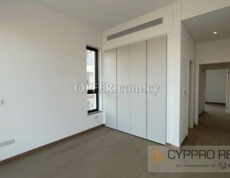 2 Bedroom Apartment near Crown Plaza Hotel - 4