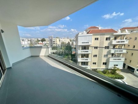 Stunning two bedroom apartment for rent in Limassol city center - 9
