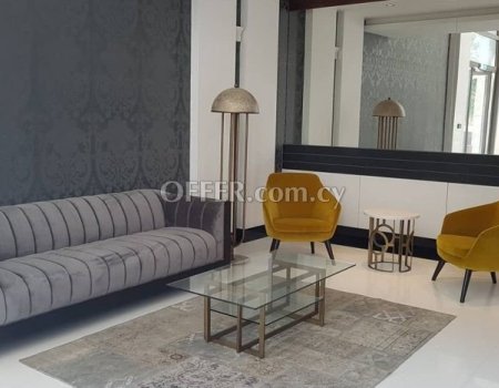 Luxury 2 Bedroom Apartment opposite the Beach - 6